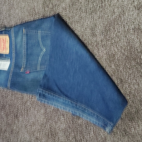 Levi's Men's 569 Loose Straight Denim Shorts - Picture 6 of 6